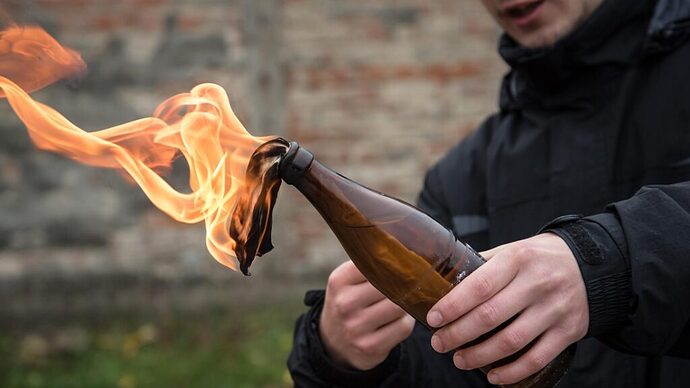 molotov-cocktail-1024x576