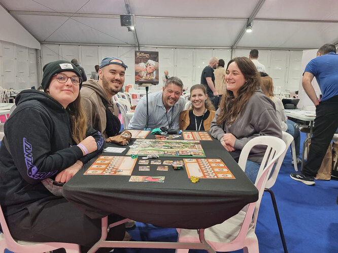 Nos premiers joueurs. Merci à vous pour votre bonne humeur et vos retours!
