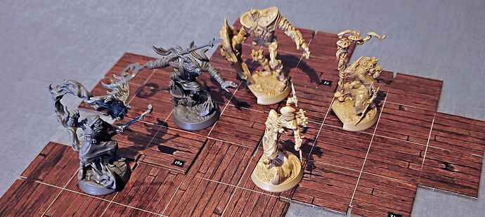Figurines